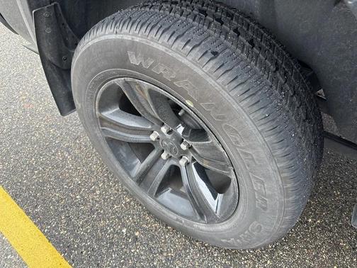 2024 RAM 1500 Classic SLT