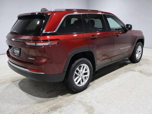 Velvet Red Pearlcoat 2026 Jeep Grand Cherokee Altitude