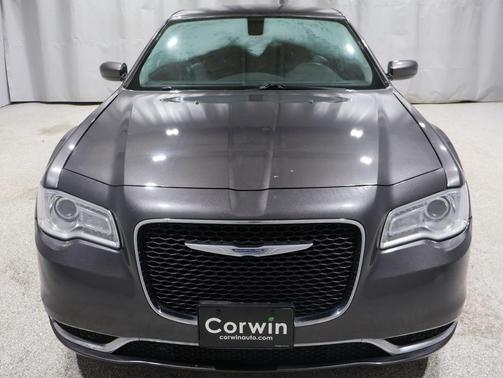 2015 Chrysler 300 Limited