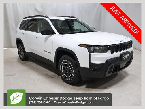 Bright White Clearcoat 2026 Jeep Cherokee Laredo
