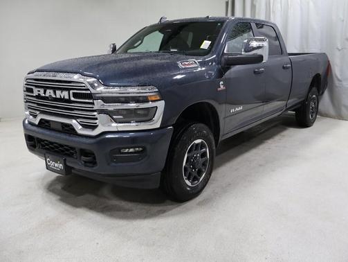 2025 RAM 2500 Laramie Crew Cab 4x4 8' Box