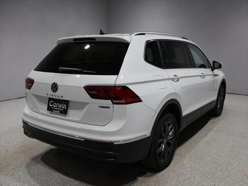 2024 Volkswagen Tiguan 2.0T SE 4MOTION