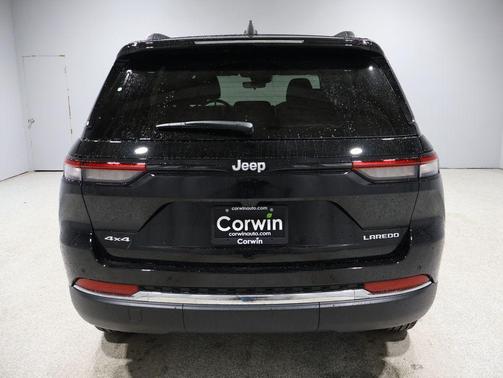 2026 Jeep Grand Cherokee Altitude