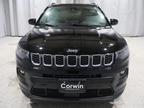 2024 Jeep Compass Latitude Lux