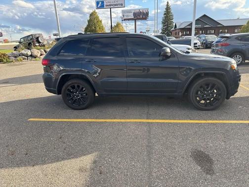 2017 Jeep Grand Cherokee Altitude