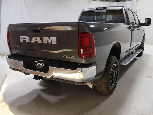2025 RAM 2500 Laramie Crew Cab 4x4 8' Box