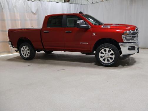 Molten Red Pearlcoat 2026 RAM 3500 Big Horn Crew Cab 4x4 6'4' Box