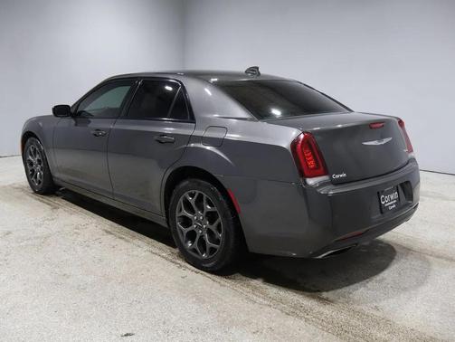 2018 Chrysler 300 S