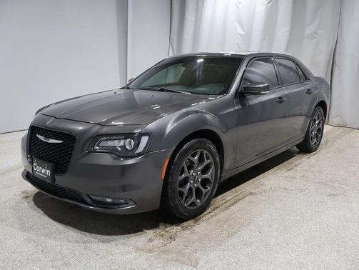 2018 Chrysler 300 S
