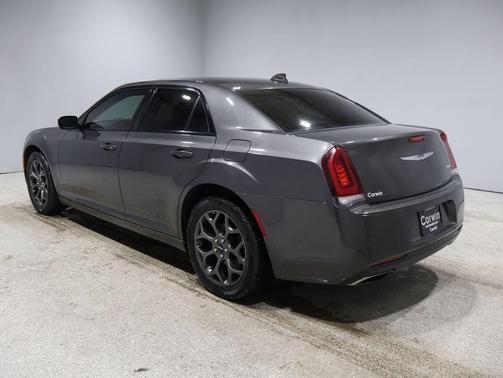 2018 Chrysler 300 S