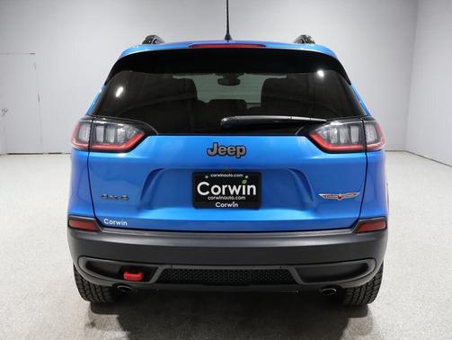 2022 Jeep Cherokee Trailhawk
