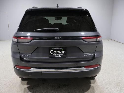 Baltic Gray Metallic Clearcoat 2022 Jeep Grand Cherokee Limited