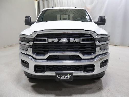 2025 RAM 2500 Tradesman Crew Cab 4x4 8' Box