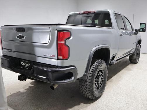 Sterling Gray Metallic 2026 Chevrolet Silverado 2500 Crew Cab, Standard Bed, XR2, 4WD