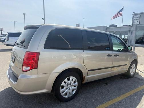 Cashmere/Sandstone Pearlcoat 2015 Dodge Grand Caravan AVP/SE