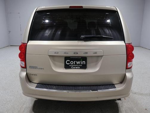Cashmere/Sandstone Pearlcoat 2015 Dodge Grand Caravan AVP/SE