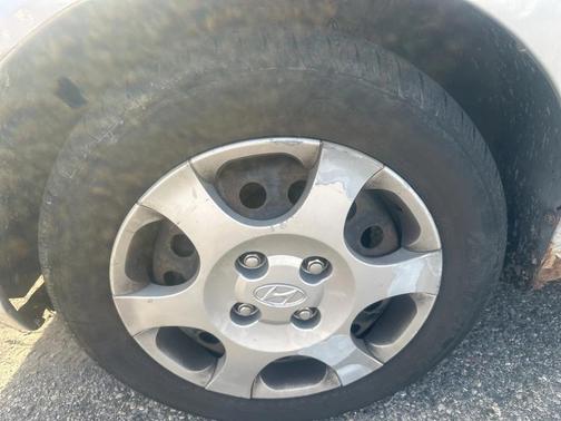 2002 Hyundai ELANTRA GLS