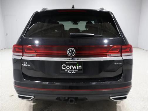 2024 Volkswagen Atlas 2.0T SE w/Technology 4MOTION