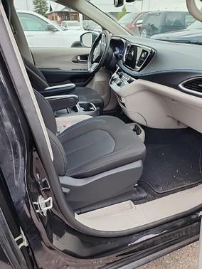 2021 Chrysler Pacifica Touring