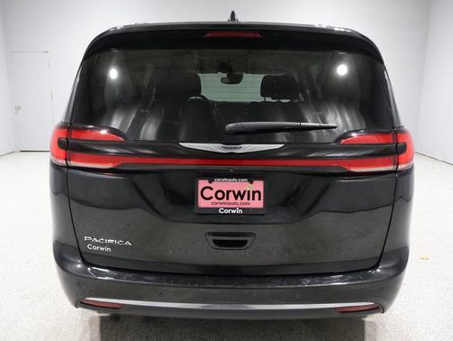 2021 Chrysler Pacifica Touring