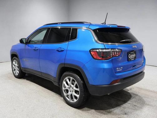 2023 Jeep Compass Latitude Lux