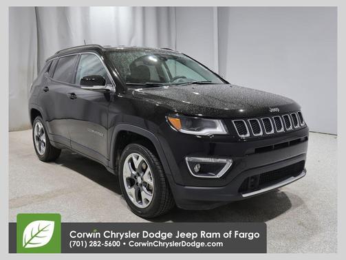 Diamond Black Crystal Pearlcoat 2018 Jeep Compass Limited