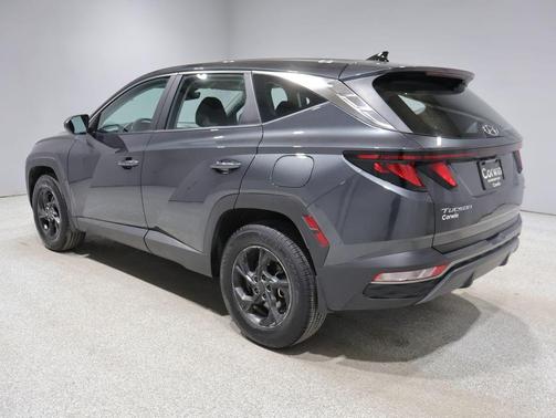 Dark Gray Metallic 2024 Hyundai TUCSON SE