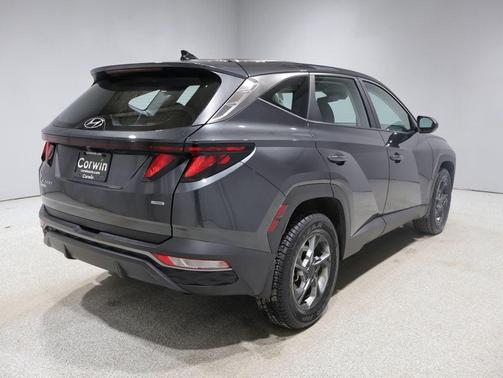 Dark Gray Metallic 2024 Hyundai TUCSON SE
