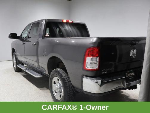 2021 RAM 2500 Big Horn Crew Cab 4x4 6'4' Box