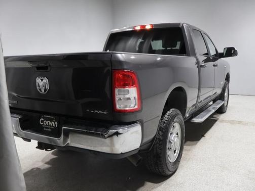 2021 RAM 2500 Big Horn Crew Cab 4x4 6'4' Box