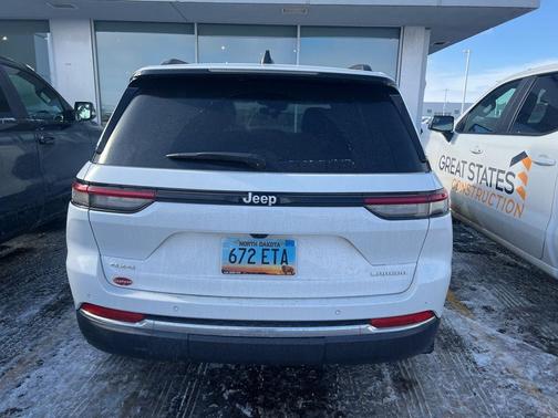 2025 Jeep Grand Cherokee Laredo