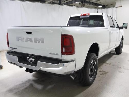 2025 RAM 3500 Laramie Crew Cab 4x4 8' Box