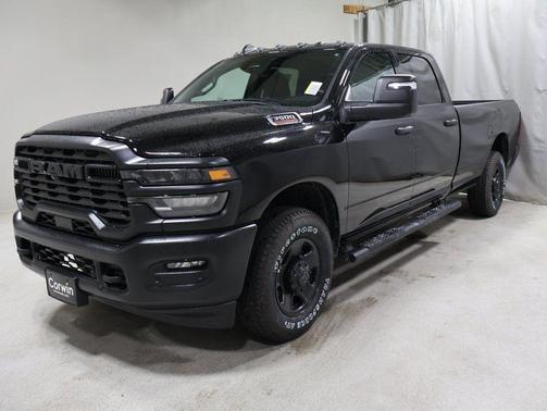 2025 RAM 3500 Tradesman Crew Cab 4x2 8' Box