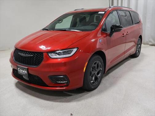2025 Chrysler Pacifica Hybrid Premium S Appearance Pkg