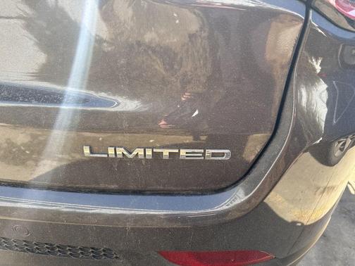 Baltic Gray Metallic Clearcoat 2024 Jeep Compass Limited