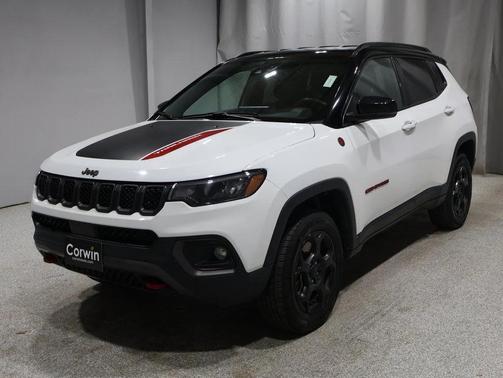 2023 Jeep Compass Trailhawk