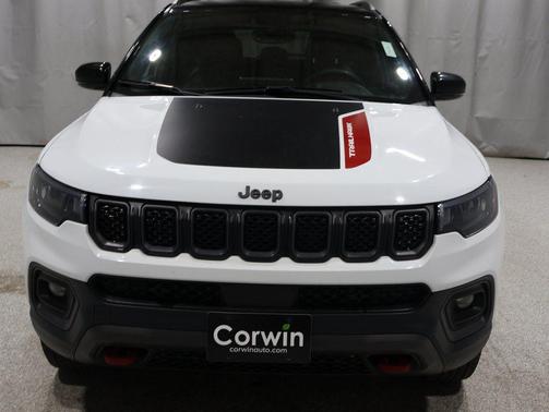 2023 Jeep Compass Trailhawk
