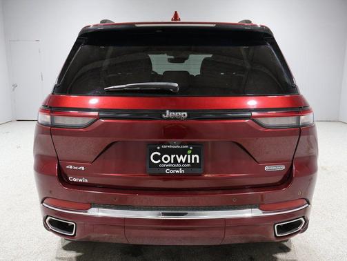 2022 Jeep Grand Cherokee Overland