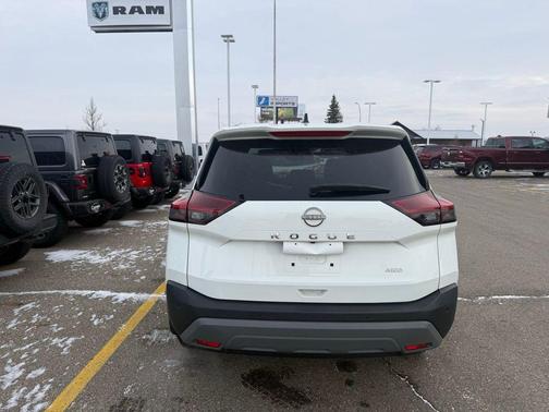 2022 Nissan Rogue S