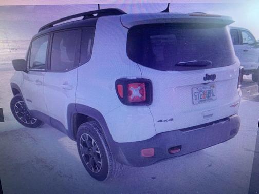 2023 Jeep Renegade Trailhawk