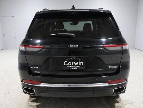2022 Jeep Grand Cherokee Overland