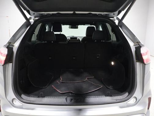 ICONIC SILVER 2024 Ford Edge ST Line