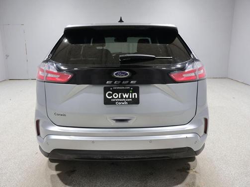 ICONIC SILVER 2024 Ford Edge ST Line