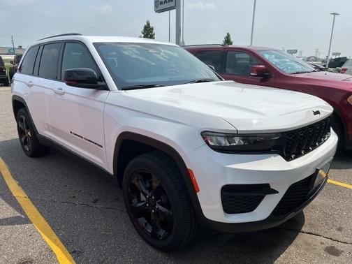2023 Jeep Grand Cherokee Altitude