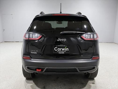 2022 Jeep Cherokee Trailhawk
