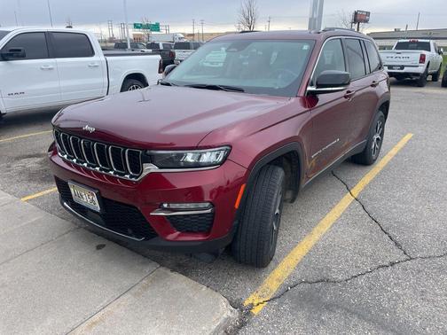 Velvet Red Pearlcoat 2023 Jeep Grand Cherokee Limited