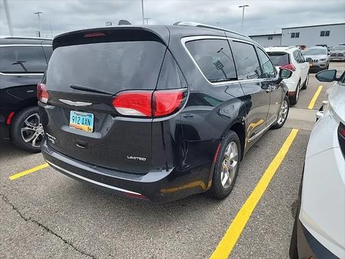 2017 Chrysler Pacifica Limited