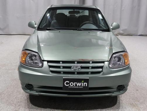 2004 Hyundai Accent GL