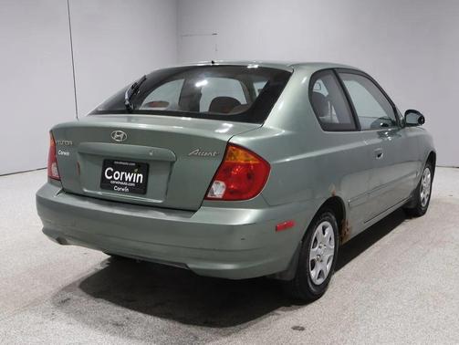 2004 Hyundai Accent GL