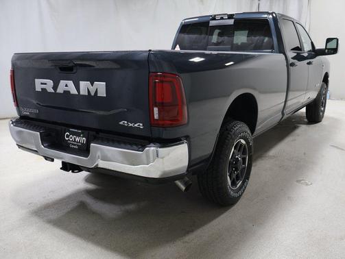2025 RAM 2500 Laramie Crew Cab 4x4 8' Box